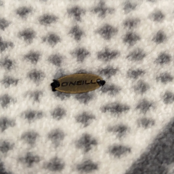 O’Neill Cozy Sweater with Pouch - Picture 7 of 8